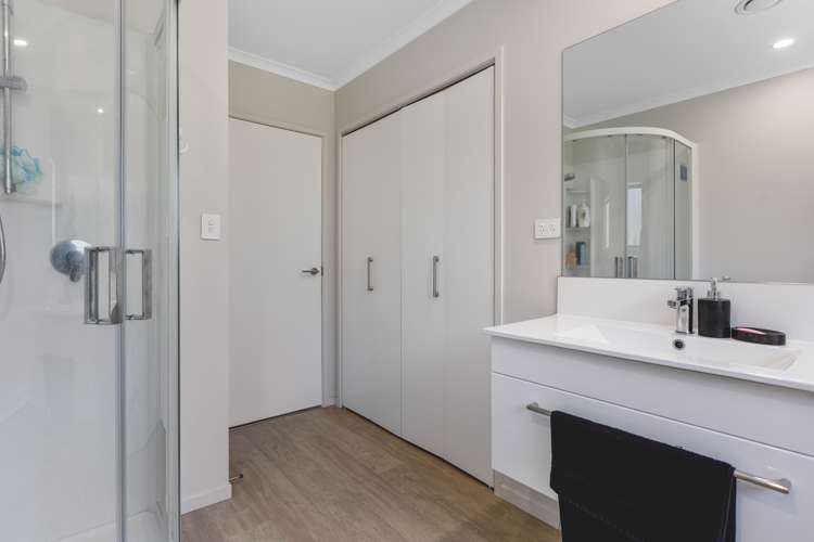 10b Cowling Road Hurdon_11