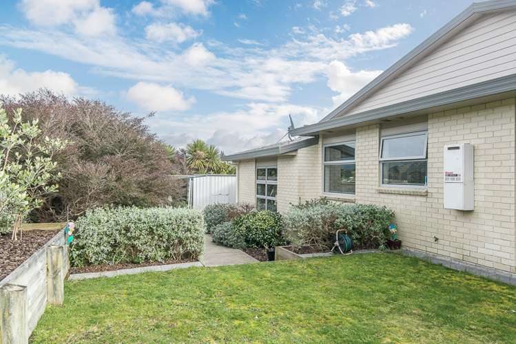 57 Quadrant Heights Paraparaumu_19