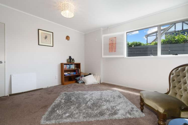 21A Cooneys Drive Matua_11