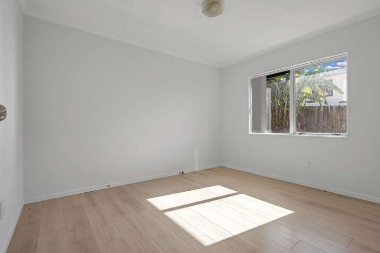 5 Caldecote Place Flat Bush_8