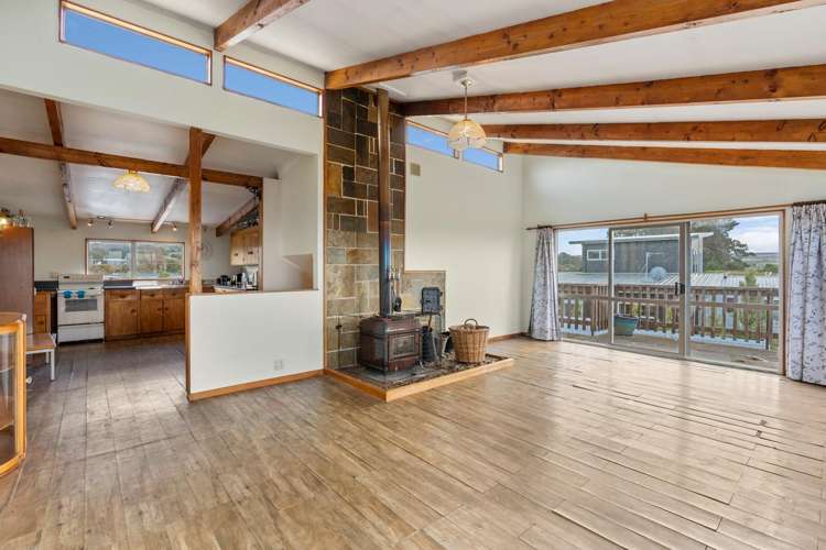 3 Palmer Place Taieri Mouth_5