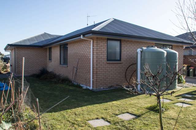 14 Geoff Geering Drive Netherby_3