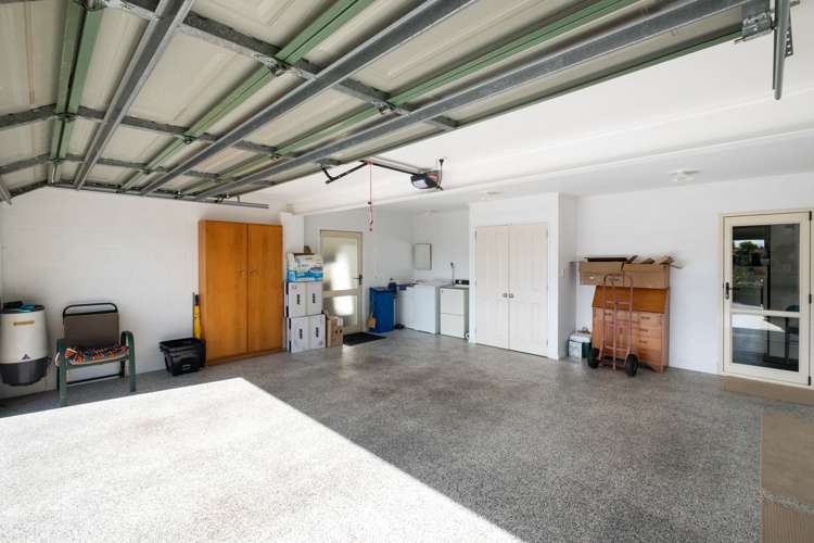 16 Busby Hill Havelock North_15