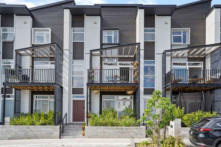 27 Marine Parade Hobsonville_0