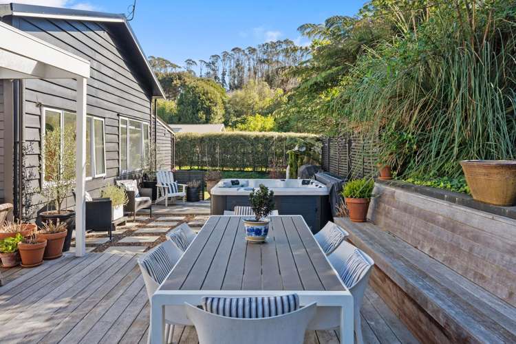 3 Waiata Road Onetangi_17