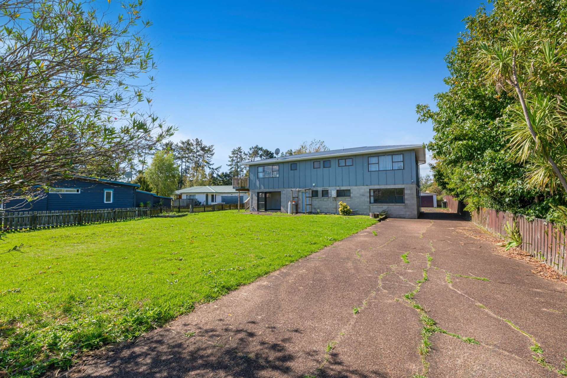 29 Parakai Avenue Parakai_0