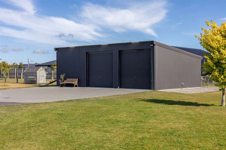 76 Carnaveron Drive Lincoln_24