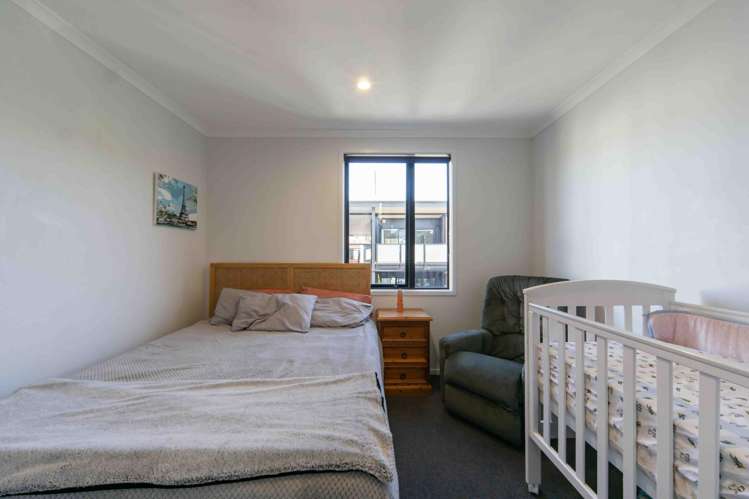 14/182 London Street Hamilton Central_5
