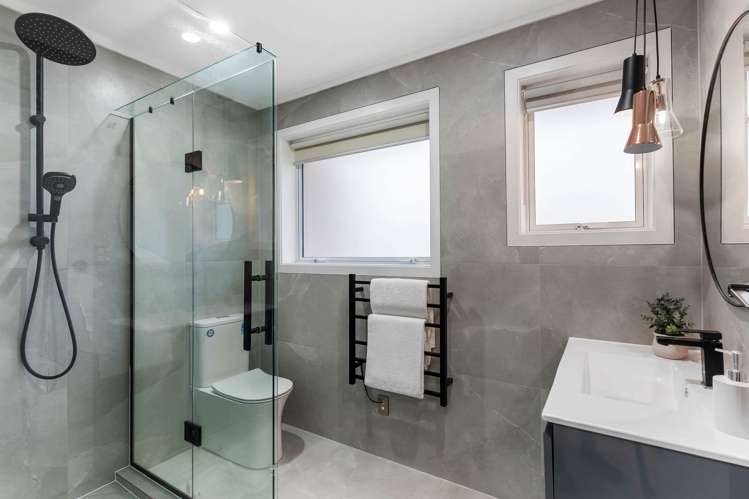 1/18A Parau Street Three Kings_10