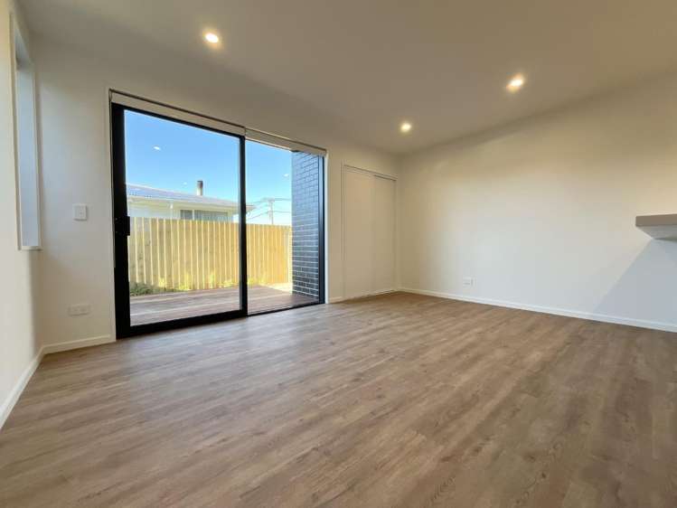 2/83 Edinburgh Street 10222_5