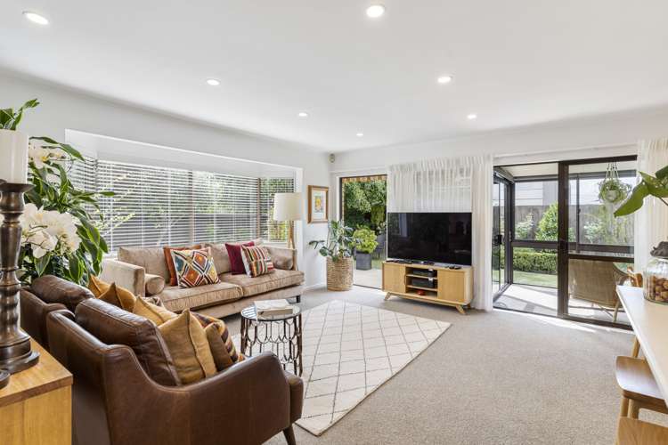 2/91 Kiwi Road Point Chevalier_4