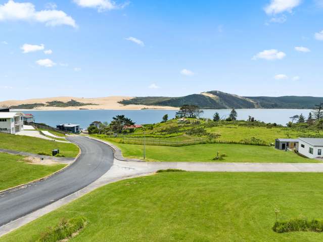 Exceptional location - book the builder!