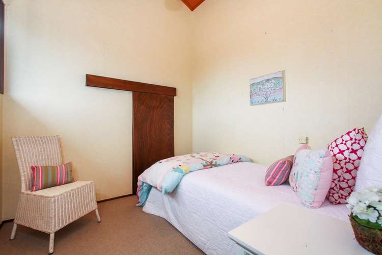 4 Ben James Drive Hillsborough_21