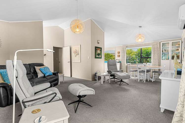 17 Pyle Road West One Tree Point_10