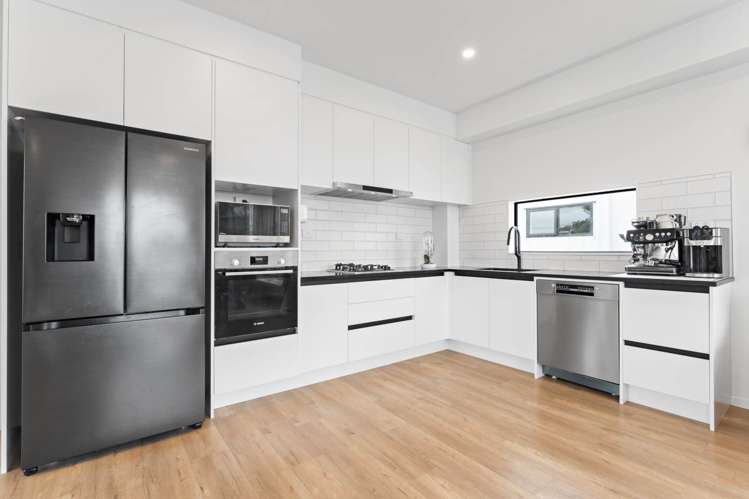 1/258 Lake Road Hauraki_16