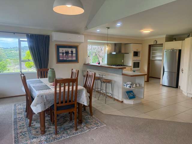 Fully Furnished Country Retreat