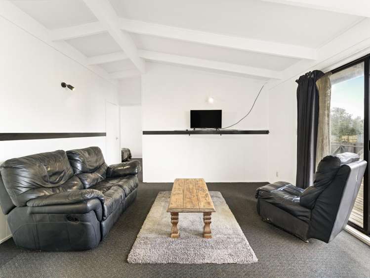 2/14 Idlewild Avenue Mangere_3