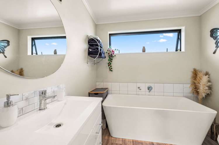 62 Parerohi Grove Kuratau_8