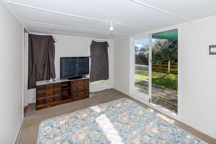 4 Forth Crescent Glenview_17