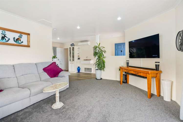 19 Ridgeway Drive Te Kamo_9