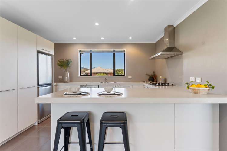 8 Cambelldon Crescent Stoke_14