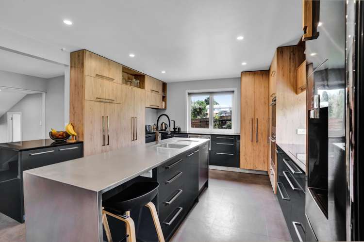 3 & 5 Ngaio Street Inglewood_5