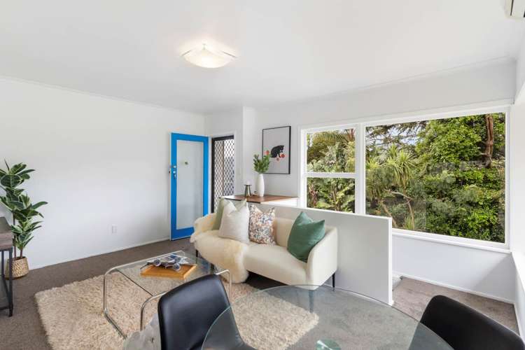 1/13 Ayton Drive Totara Vale_3