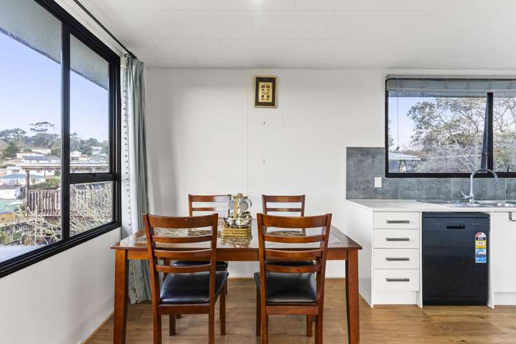 211 Glengarry Road Glen Eden_7