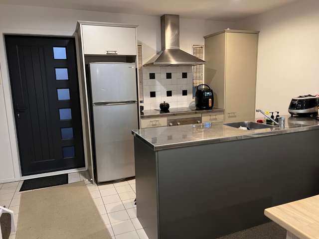 2/2 Cawley Street Ellerslie_2