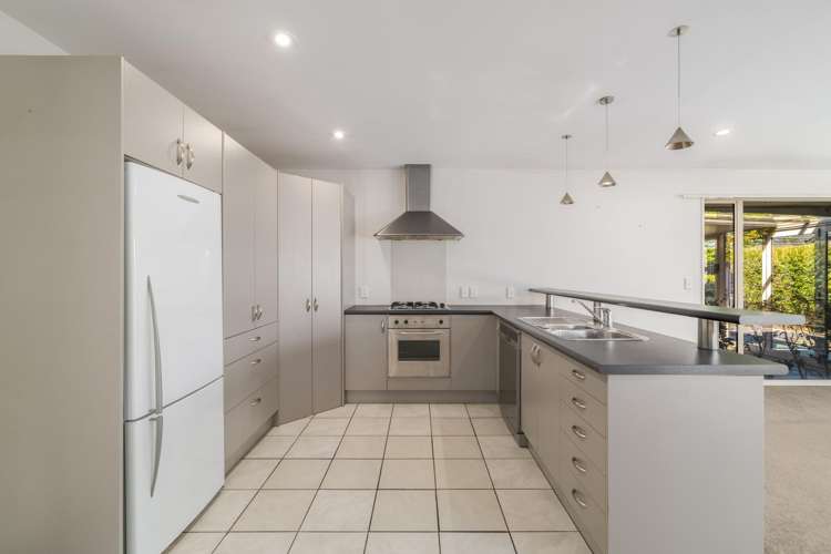 3 Burbank Drive Aidanfield_4