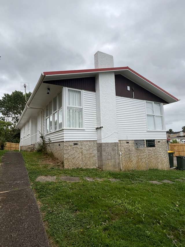 Gossamer Dr, available now