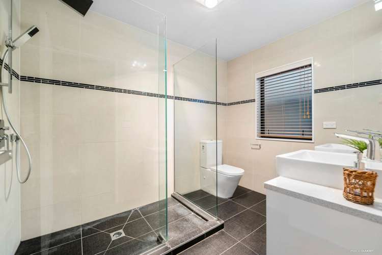 7 Ballindrait Drive Flat Bush_16