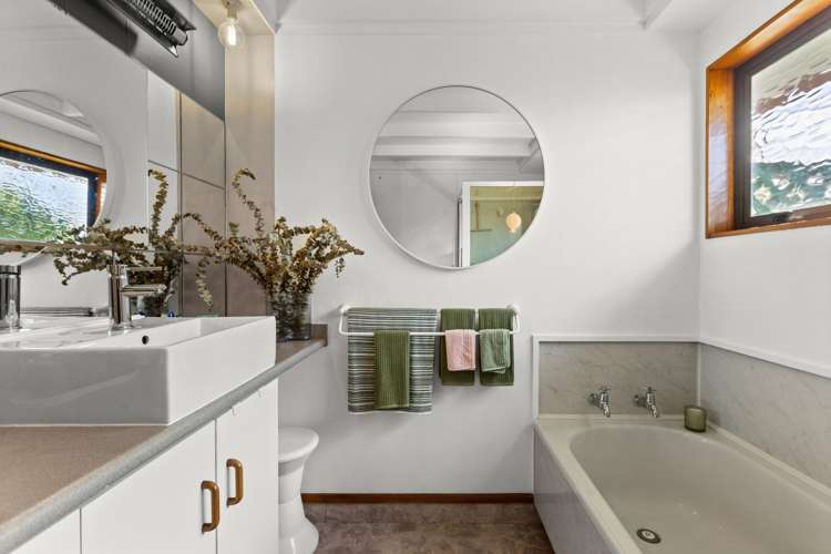 18 Walton Place Flaxmere_11