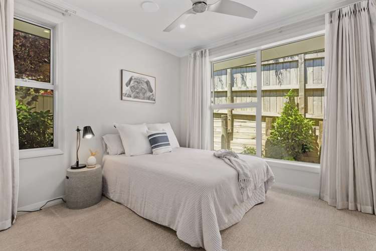 30 Broadwater Close Pyes Pa_27