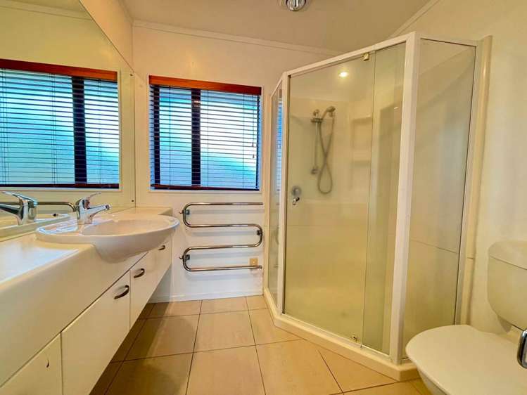 17 Windsong Court Northpark_11