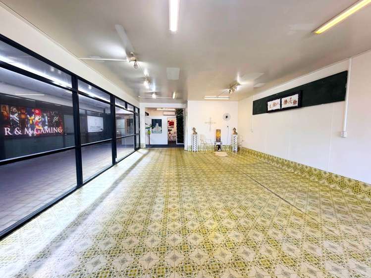 Unit I/3 Tamariki Avenue Orewa_1