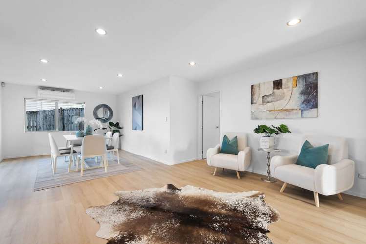 98 Medallion Drive Oteha_8