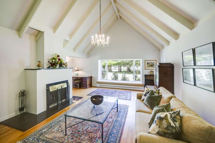 'Lochiel' - 105 Longlands Road West Longlands_27