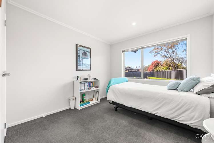 23 Ashington Road Silverstream_13