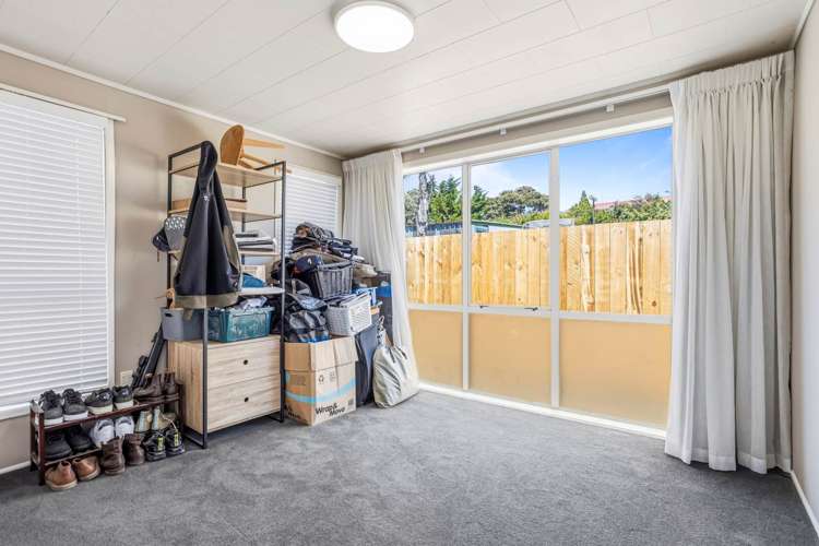 21 D'Oyly Drive Stanmore Bay_12