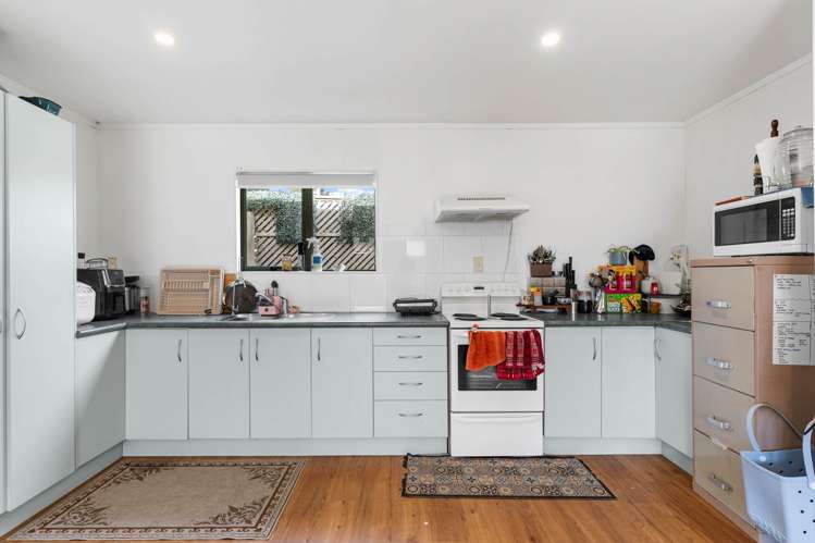 98 Settlement Road Papakura_16