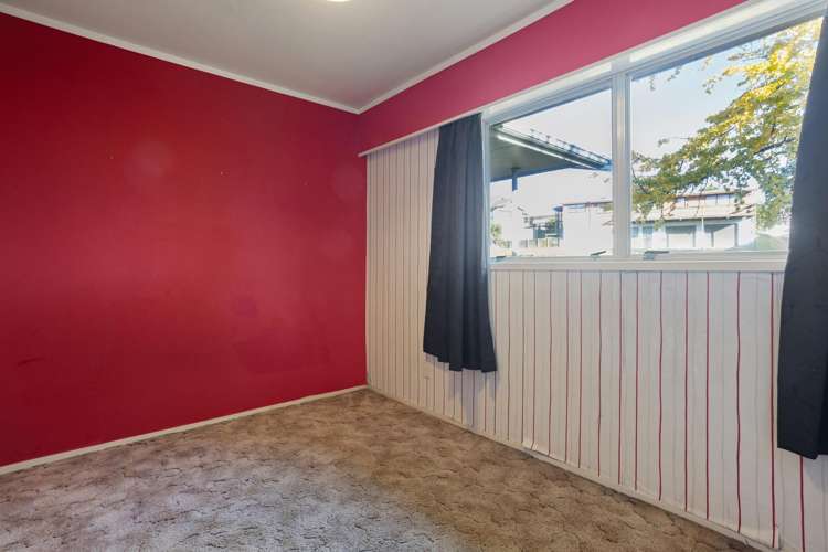 79 Gilbass Avenue Hamilton Lake_16