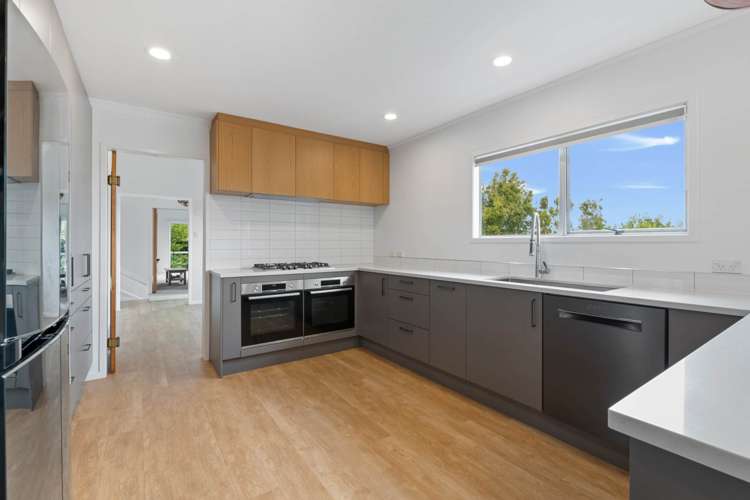 33 Squirrel Lane Browns Bay_8