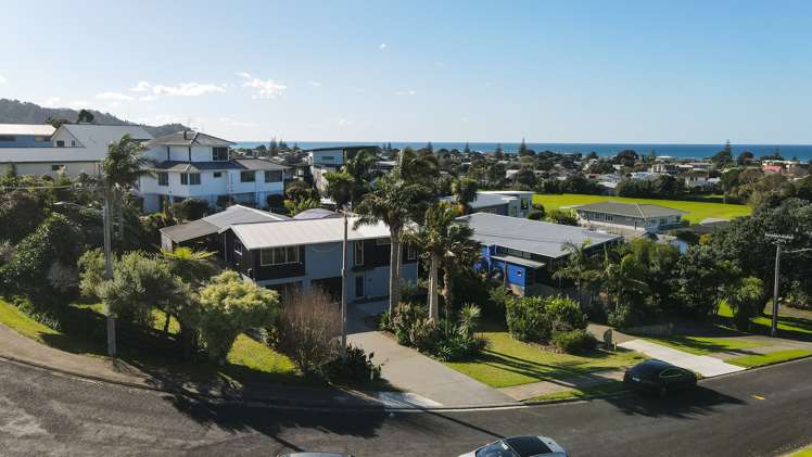 37 The Crescent Waihi Beach_23