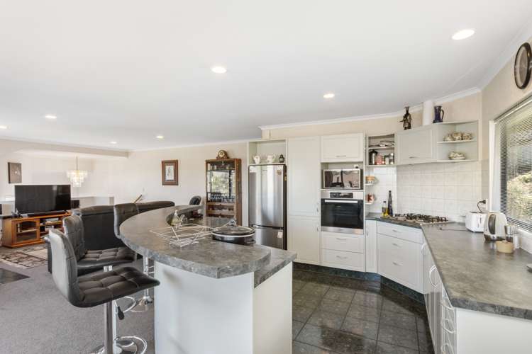 11a Cumberland Rise Taradale_3