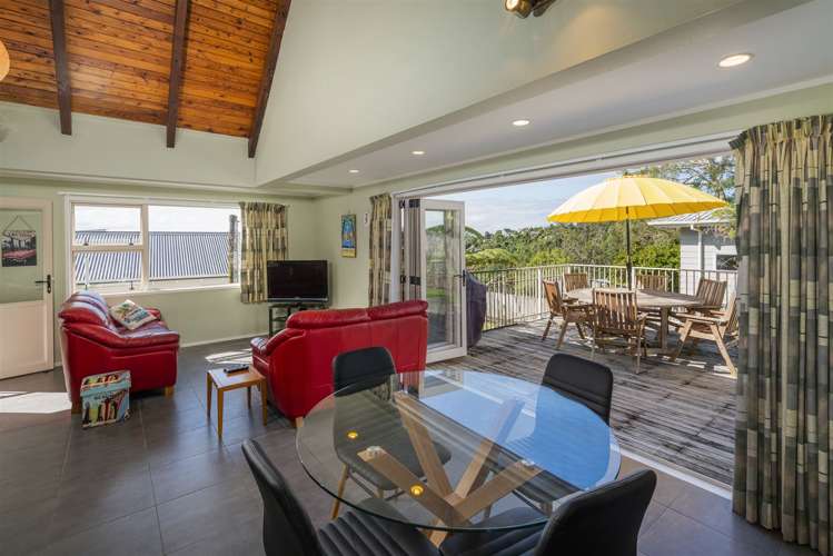 34 Hinemoa Terrace Tairua_13