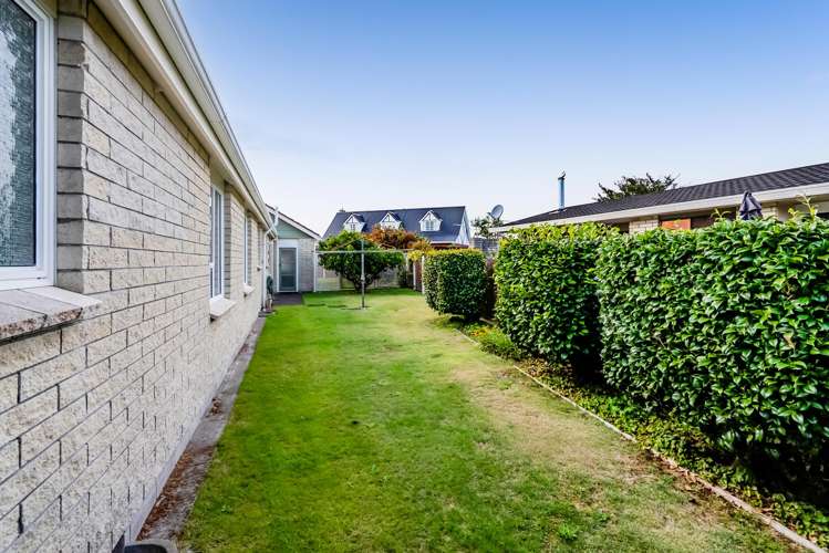 13 Quin Crescent Hawera_24