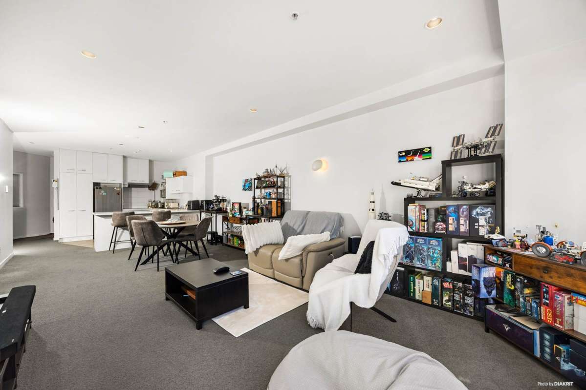 8B/4-8 Short Street_1