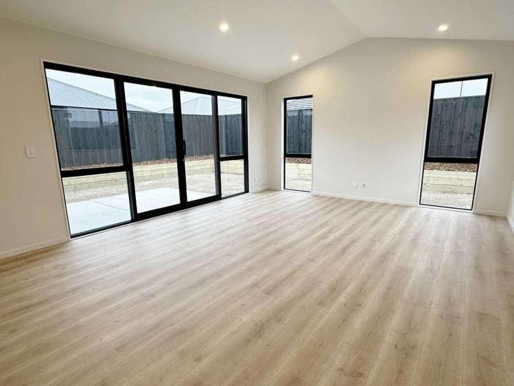 11 Jean Batten Lane Rolleston_6