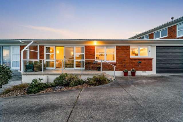 One Level Well Maintained Brick and Tile Unit